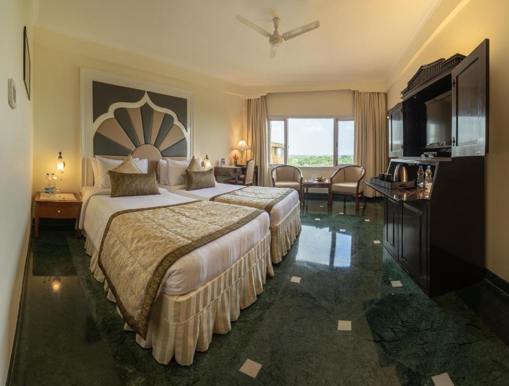 Hotel Clarks Shiraz