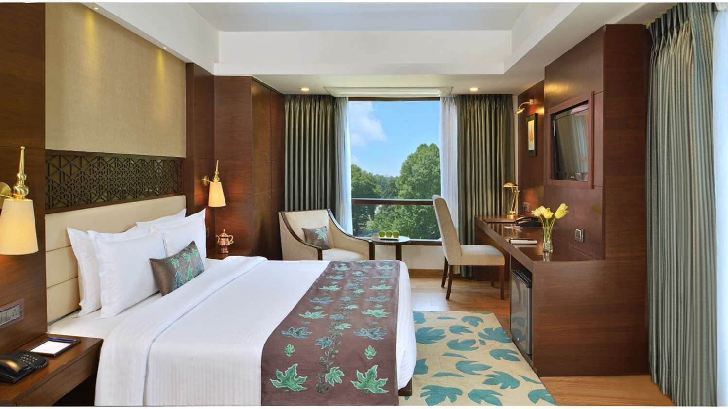 RK Sarovar Portico