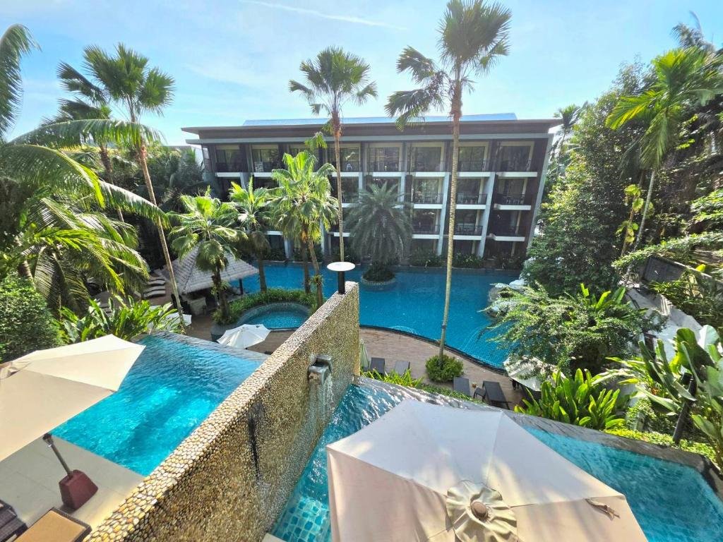 Hula Hula Resort and Spa