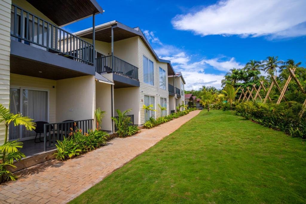 Sibaya Beach Resort, Morjim Beach