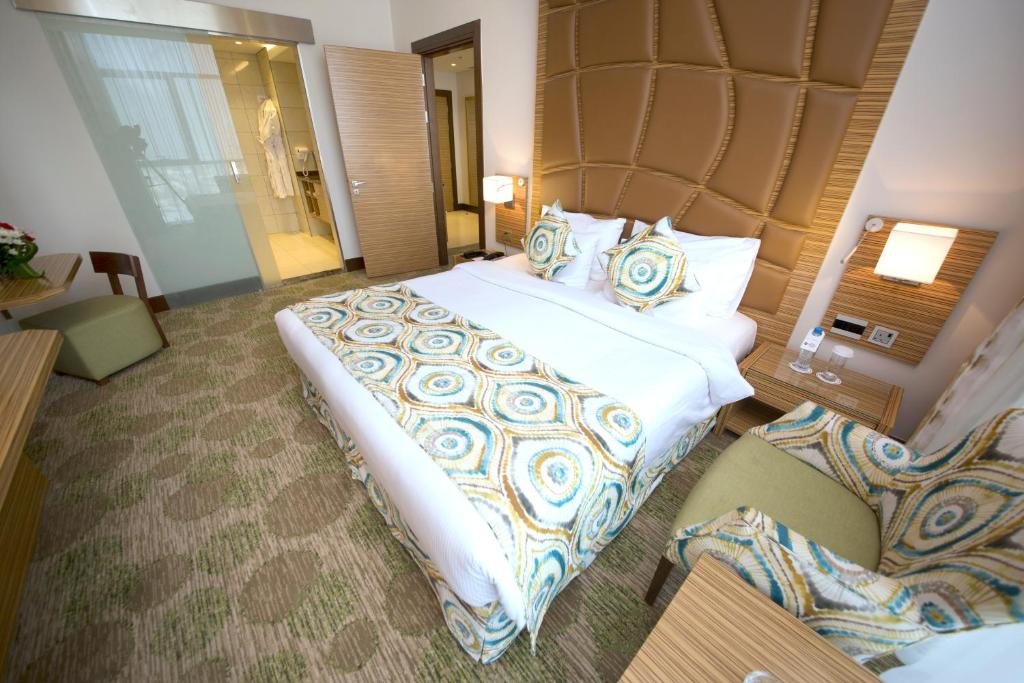 Best Western Plus: Pearl Creek Hotel